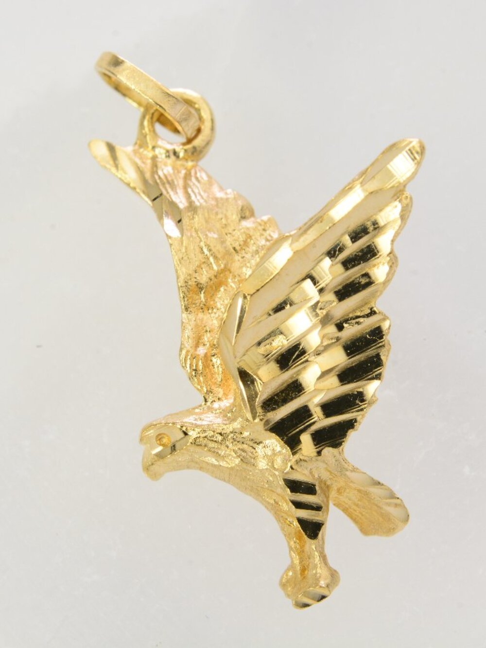 14K LANDING EAGLE/BIRD PENDANT